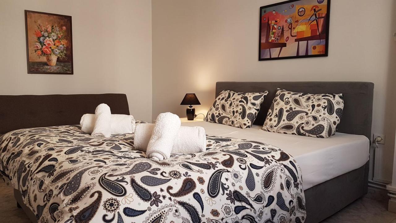 Palette Apartment Chocolate - Athens Center, 6 Bd, 3 Bath Exterior photo